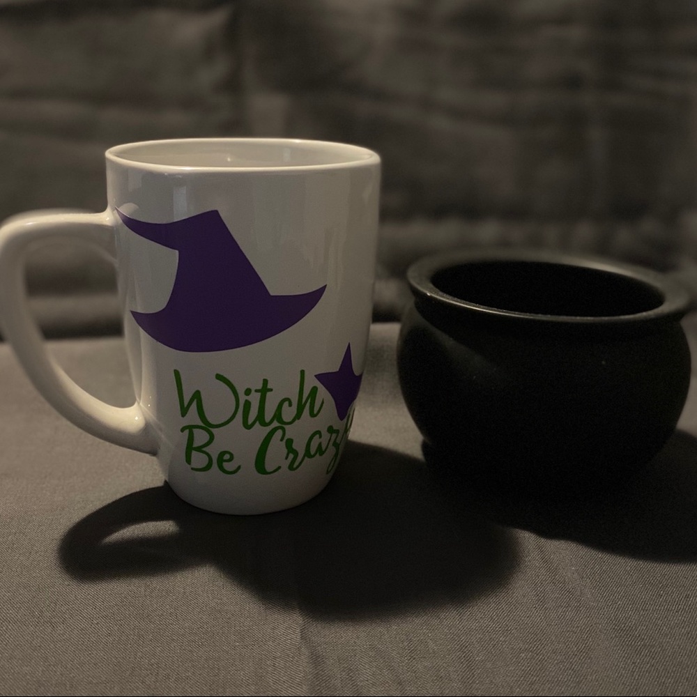 Threadin Tha Bobbin Custom Halloween Mug